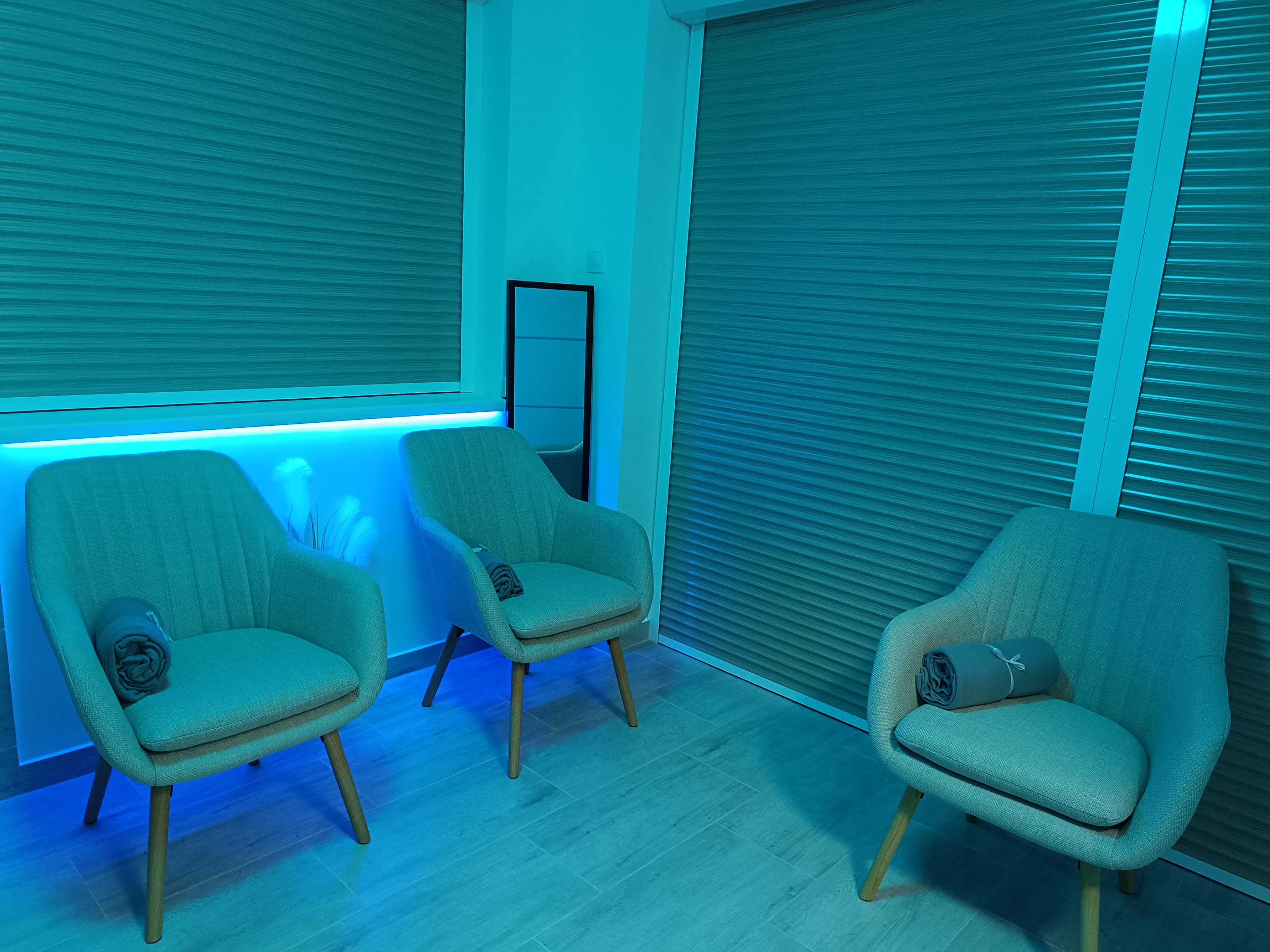 Gallery thumbnail 12